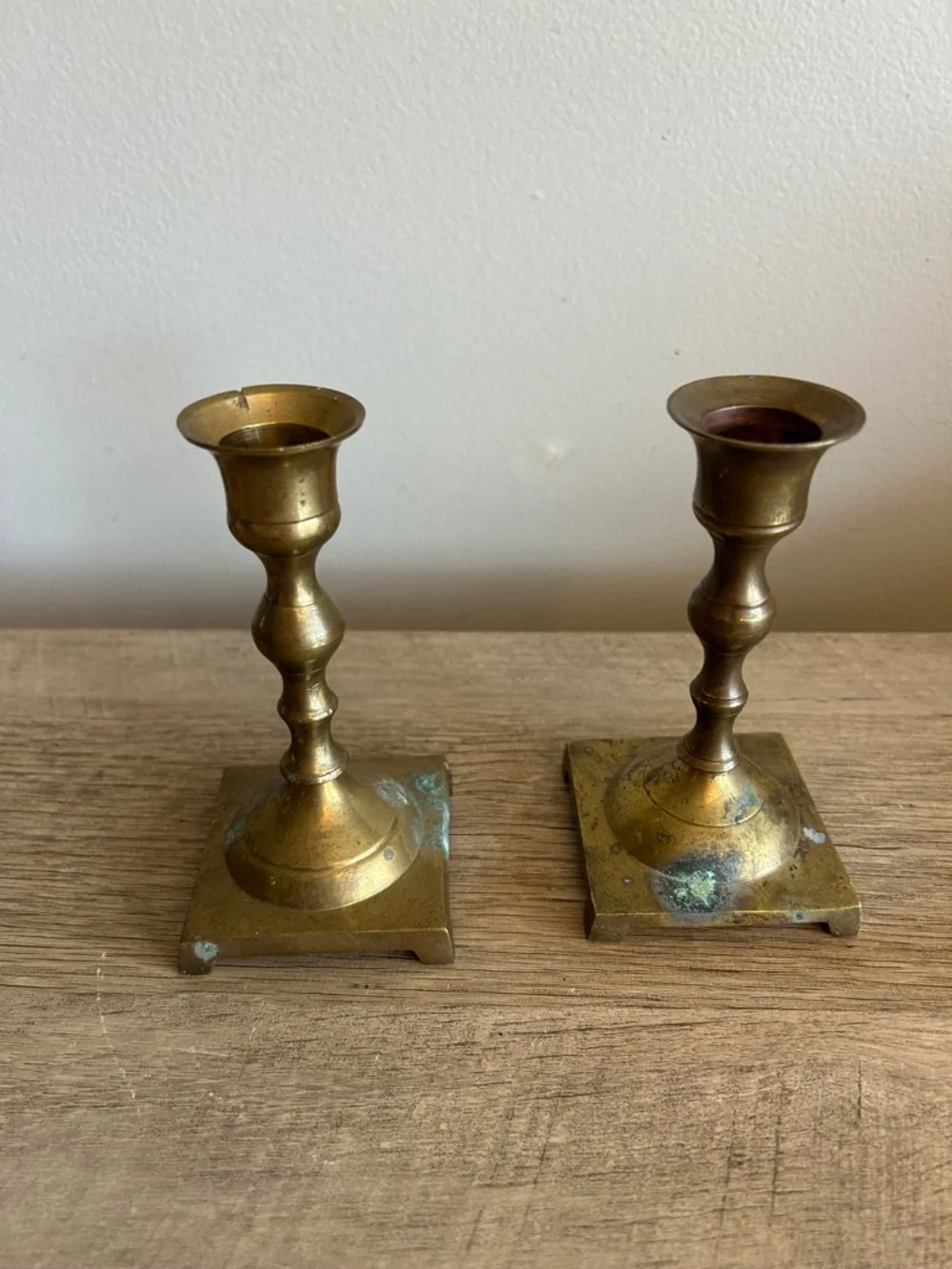 2 Vtg‎ Antique Colonial Style Brass  Taper Candlestick Candle Holder Patina